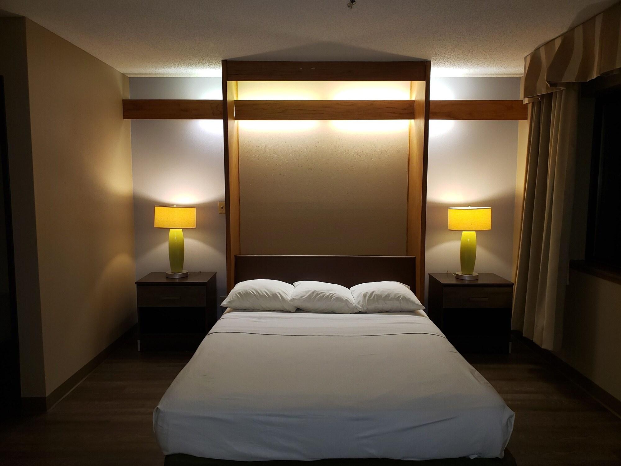 密尔沃基机场速8酒店 外观 照片